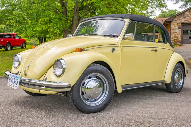 1969 Volkswagen Beetle — front view from above