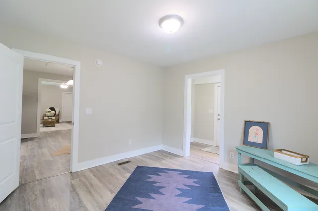Flexible room and connection to the hall
