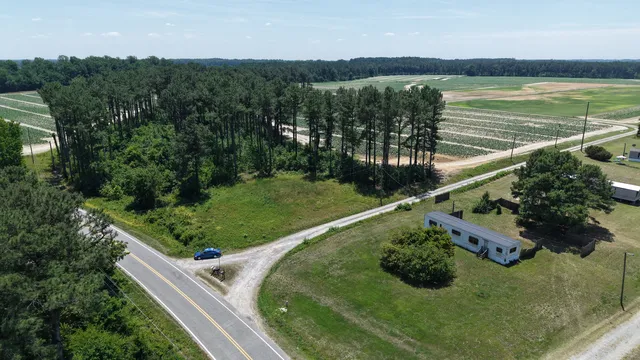 Property approach and nearby road